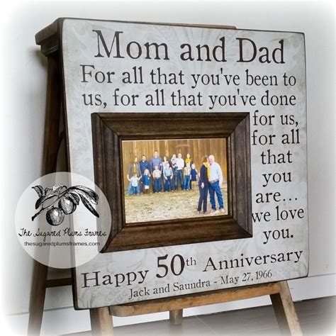 About this item . 50TH WEDDING ANNIVERSARY GIFTS - What's better than giving this gold plate as a 50-anniversary gift to any couple or parents, or grandparents?Make their 50th year day special with a plate with a gold foil design. Perfect 50th wedding anniversary gifts for parents and other loved ones will last the distance.